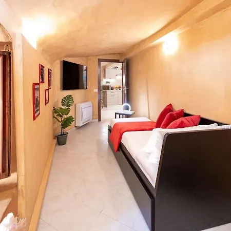 Condotta House شقة